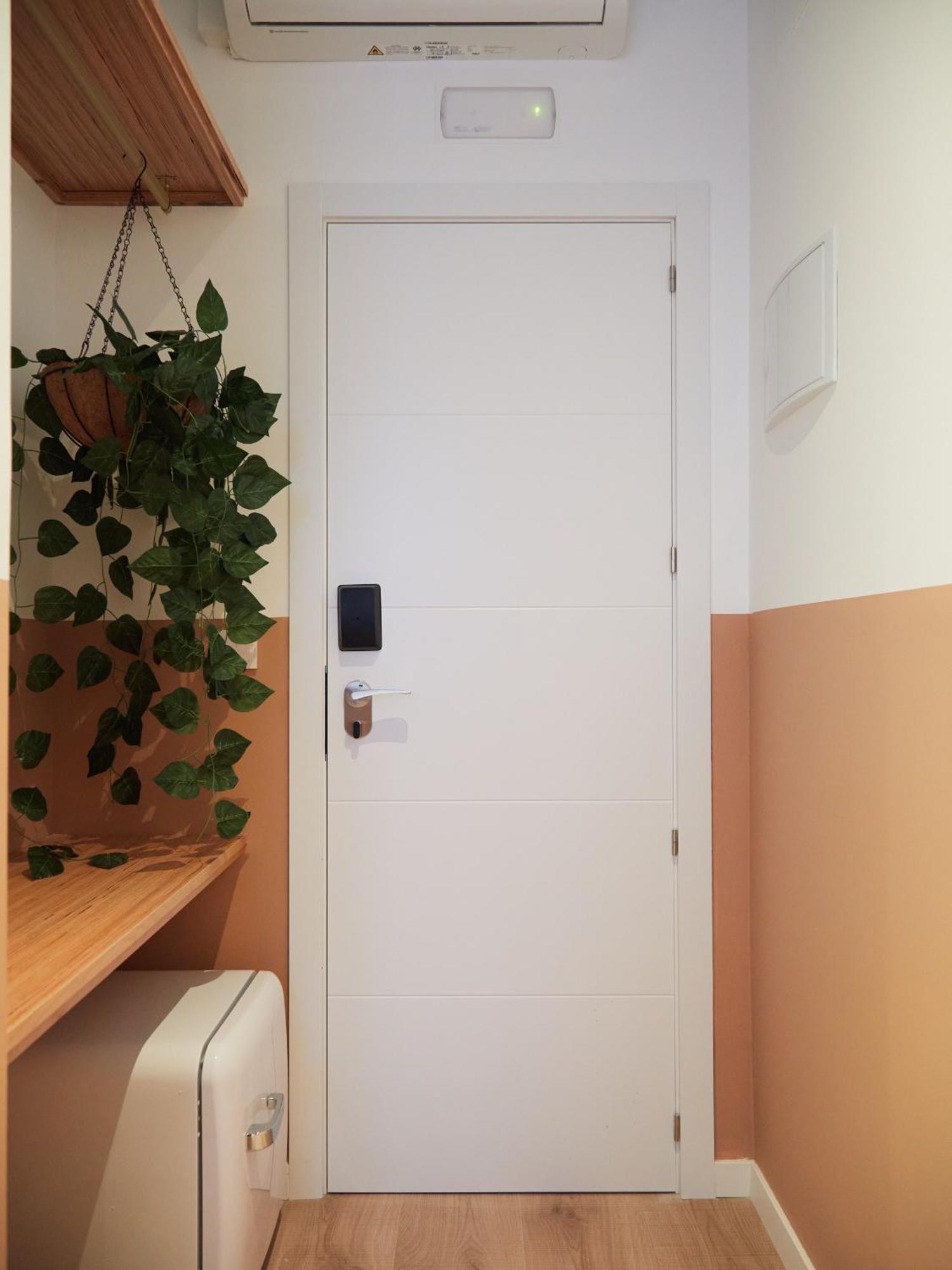 Ola Living Hostal Tetuan Madrid Exteriér fotografie