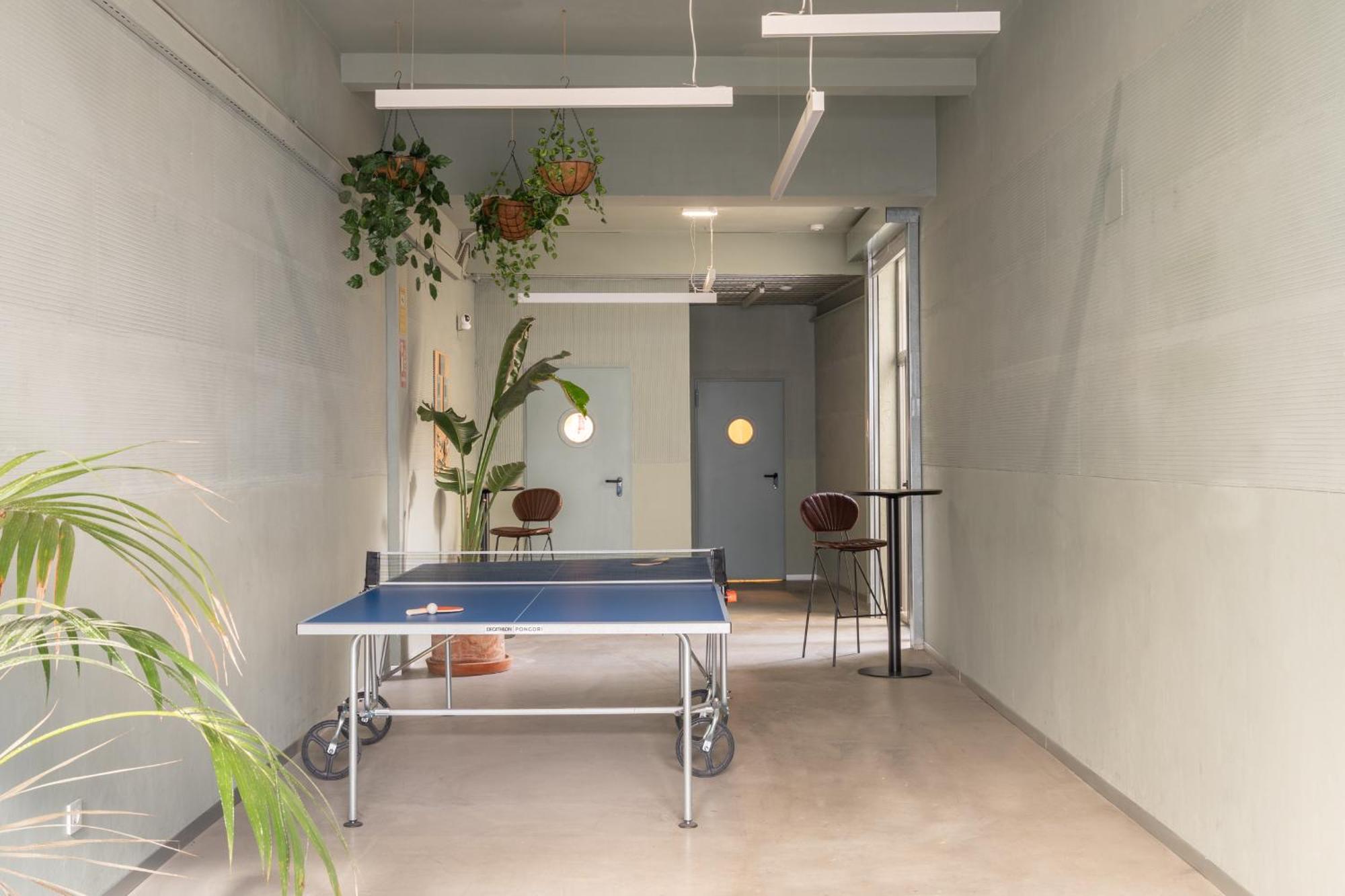 Ola Living Hostal Tetuan Madrid Exteriér fotografie