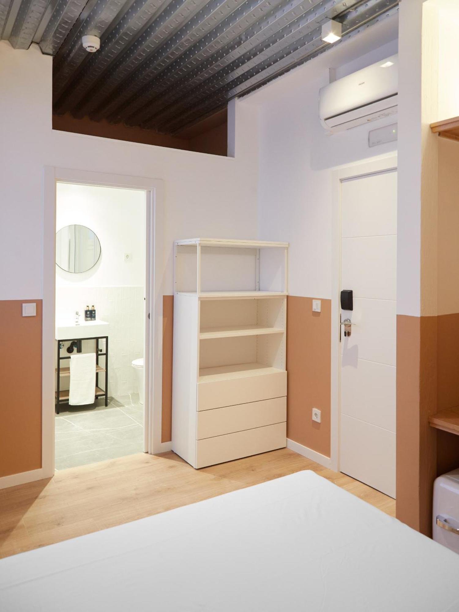 Ola Living Hostal Tetuan Madrid Exteriér fotografie